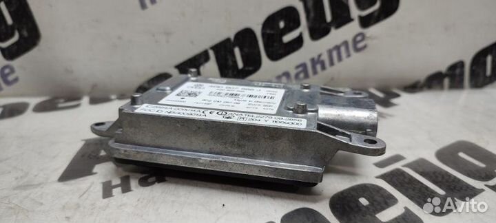 Радар ассистента смены полосы движения левый Audi