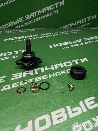 Шаровая опора Mitsubishi Delica 1995