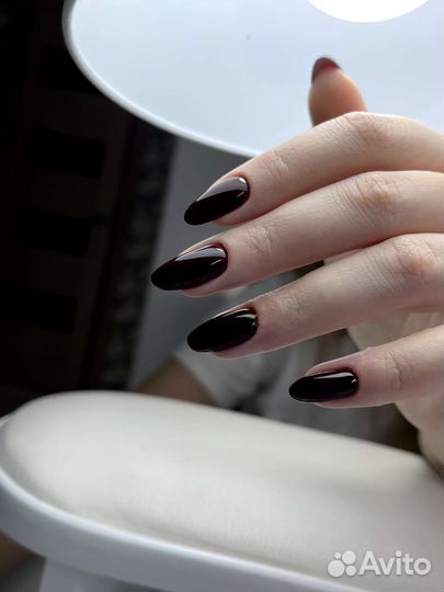 Маникюр, педикюр