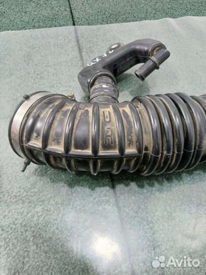 Патрубок воздушного фильтра правый Infiniti Qx70