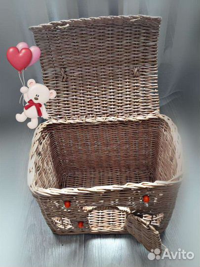 Корзинка домик из бумажной лозы