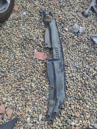 Кожух замка капота Hyundai Santa Fe 2 2005-2012