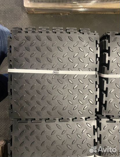 Модульное напольное покрытие для гаража