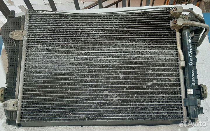 Радиатор vw tiguan 2008 3c0145805am