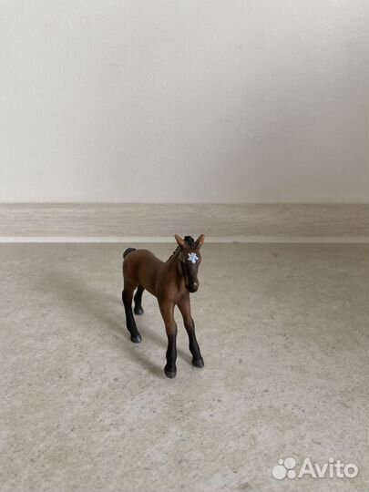 Фигурка Schleich жеребенок