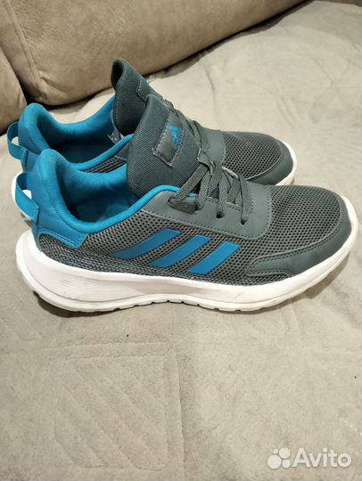 Кроссовки Адидас 37,5