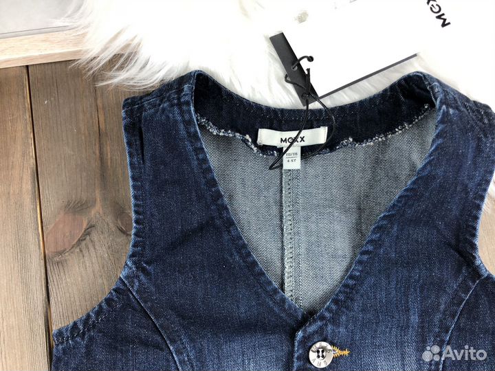 Жилетка джинсовая на мальчика Mexx