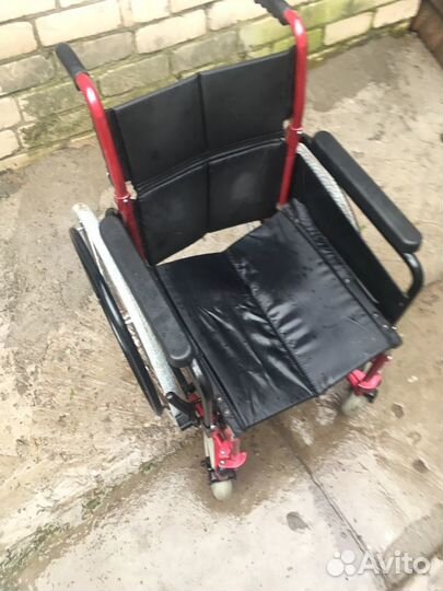 Коляска инвалидная