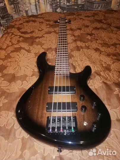 Cort Бас гитара 5 струн