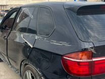 BMW X5 M 4.4 AT, 2011, битый, 120 000 км, с пробегом, цена 100 000 руб.