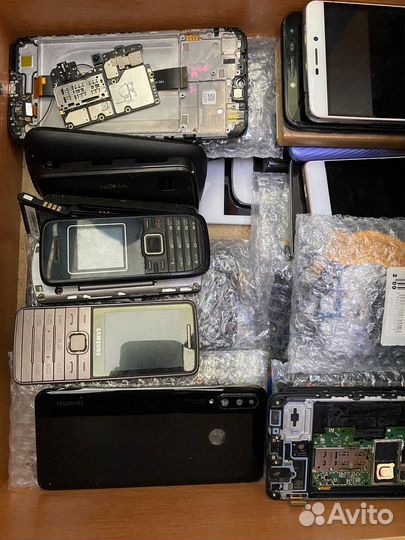 Мобильные телефоне бу запчасти