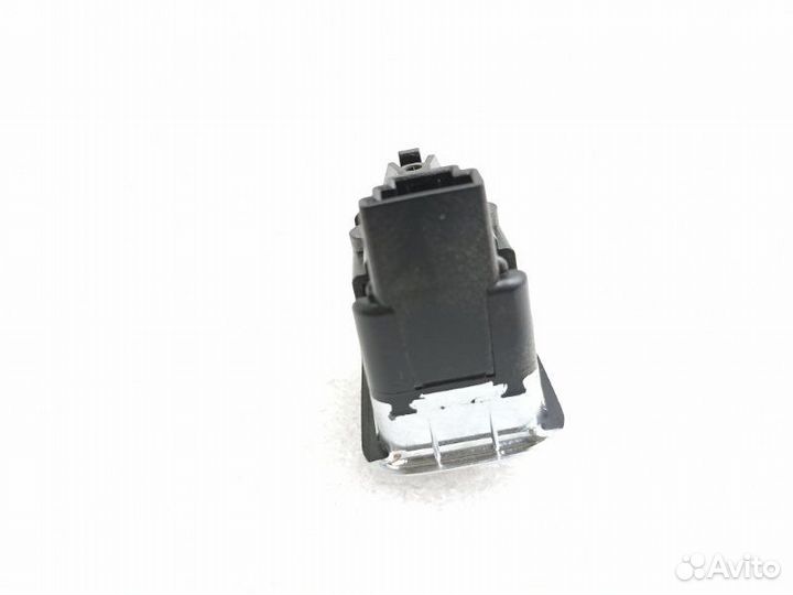 Кнопка стеклоподъемника задняя правая