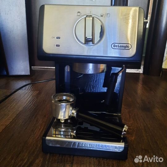 Кофеварка рожковая delonghi ecp 33.21 bk