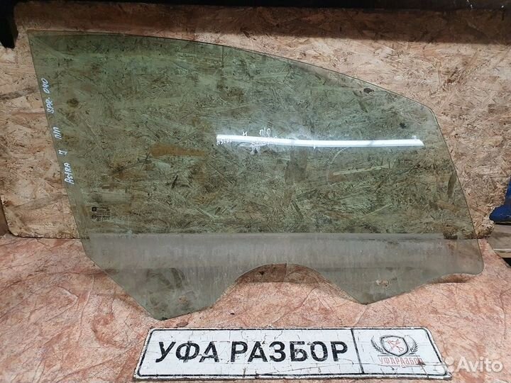 Стекло двери переднее правое Opel Astra J 2010