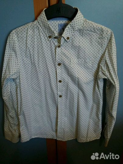 Продам школьный костюм 10-11 лет, рубашки