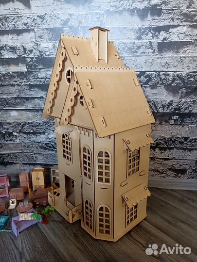 Домик кукольный
