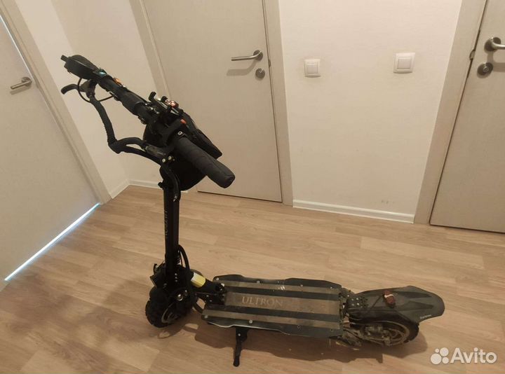 Электросамокат Ultron t11 с сиденьем