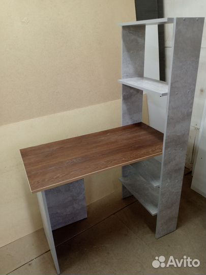 Стол письменный