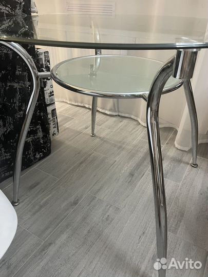 Стол кухонный круглый