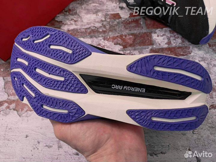 Кроссовки new balance elite v4