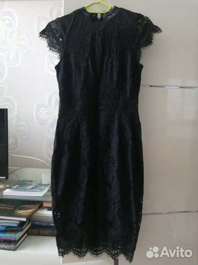 Платье ажурное 42