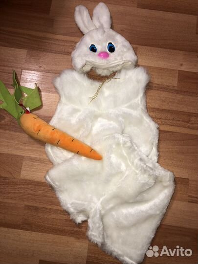 Новогодний костюм зайчика