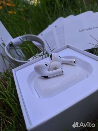 Беспроводные наушники Apple airpods
