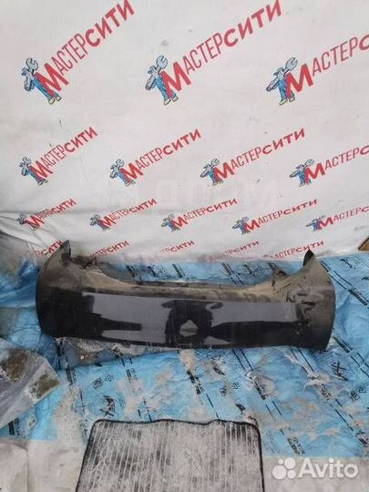 Бампер задний Toyota Aqua NHP10/ цвет 082