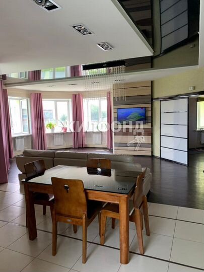 Дом 311,9 м² на участке 15 сот.