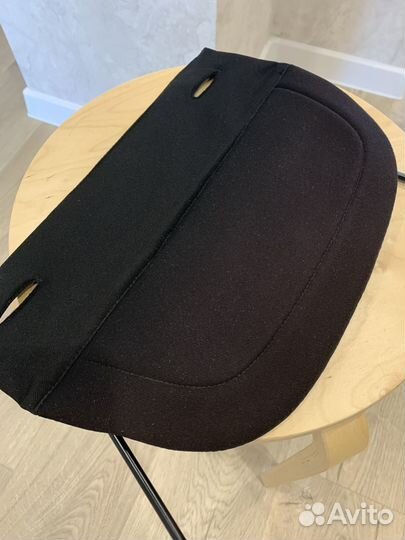 Подставка с крепежом черная