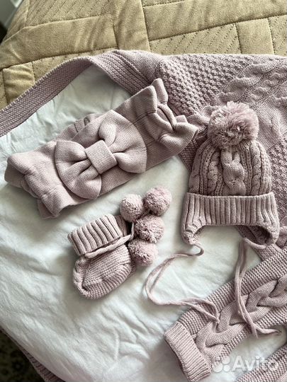 Комплект на выписку для девочки лиловый