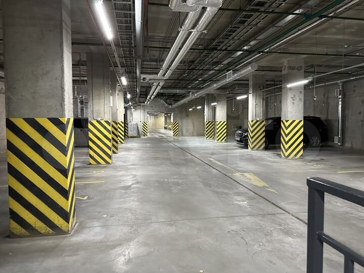 Машиноместо, 13 м²