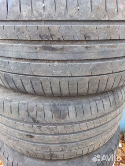 Pirelli P Zero 275/40 R20 и 315/35 R20 106W