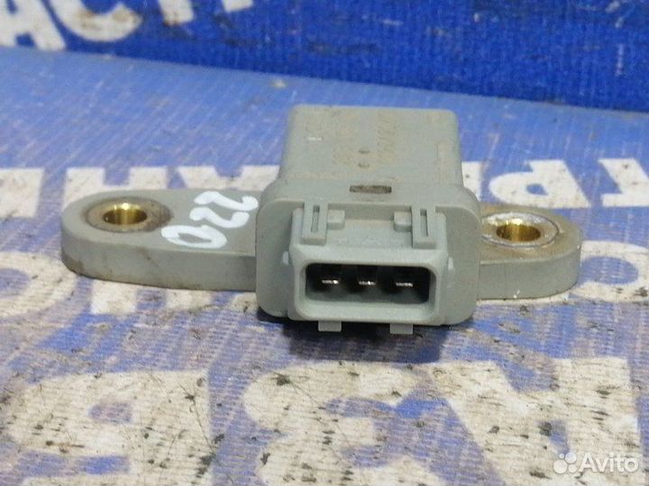 Датчик ускорения Mercedes-Benz W220 седан 2000