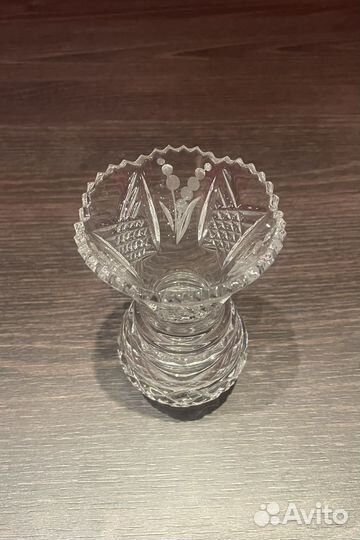 Хрустальная ваза