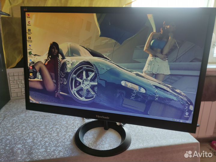 Монитор 22 дюйма