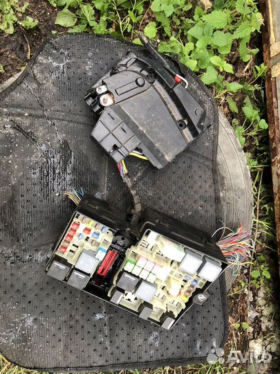 Блок предохранителей подкапотный ford focus 3