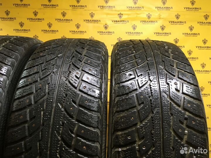 Kumho I'Zen RV Stud KC16 225/65 R17 106T