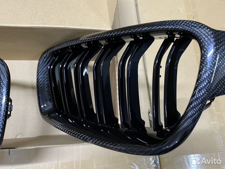 BMW F30 решетка радиатора в М стиле, карбон