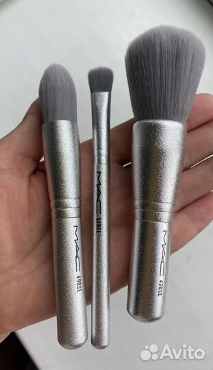 Кисти Кисточки MAC clarins guerlain madre labs