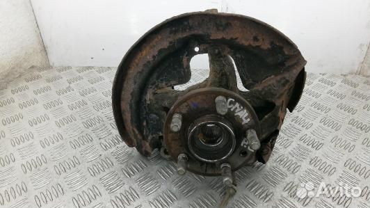 Ступица передняя левая land rover freelander 2 (GM