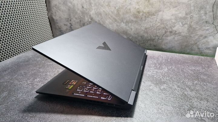 Ноутбук hp Victus 16