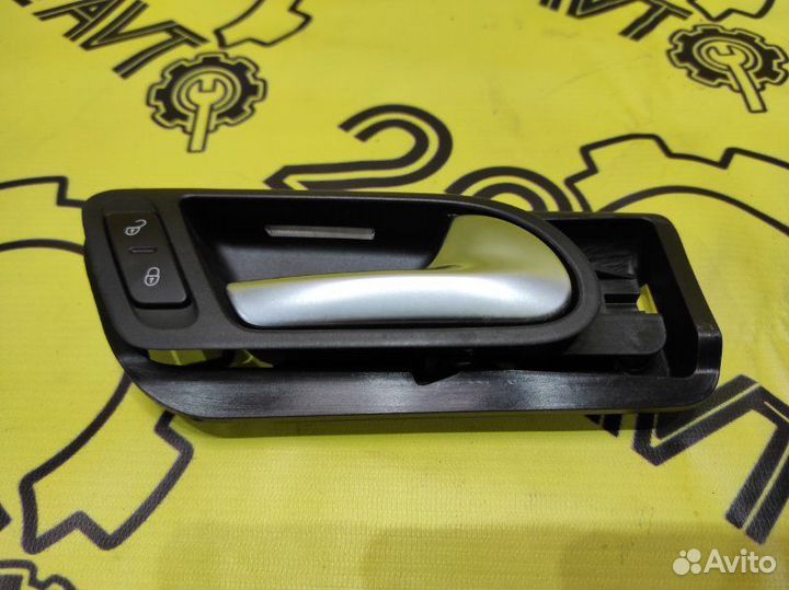 Ручка двери внутренняя передняя правая Volkswagen