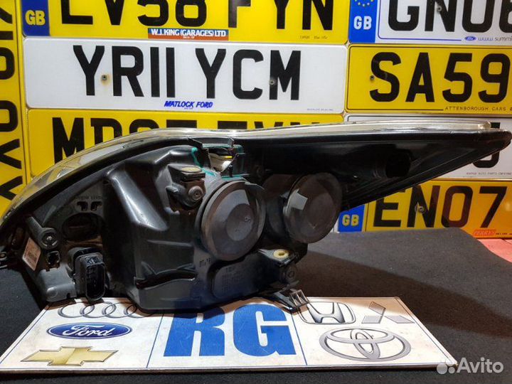 Фара правая Ford Focus 2 1.6 shda 2008