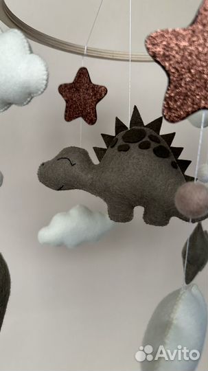 Мобиль в кроватку из фетра