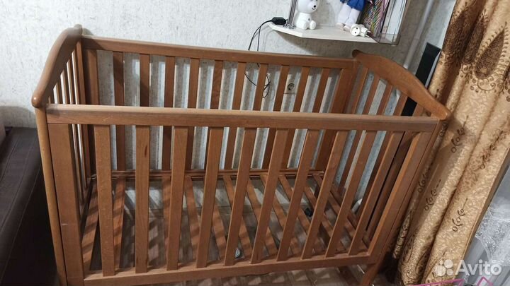 Детская кроватка