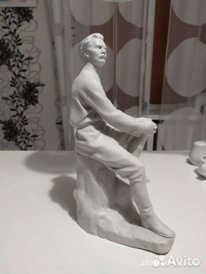 Статуэтка Горький лфз