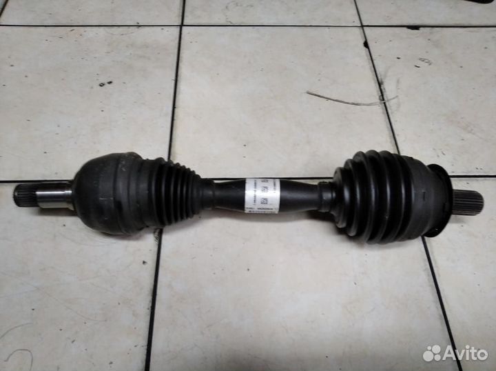 Привод передний левый w176 A-class 270