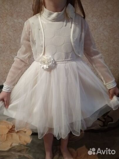 Платье праздничное