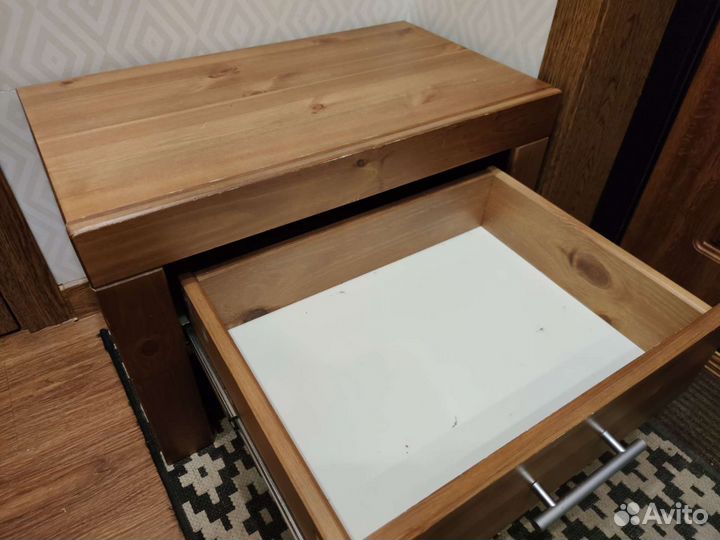 Вешалка в прихожую с тумбой, массив